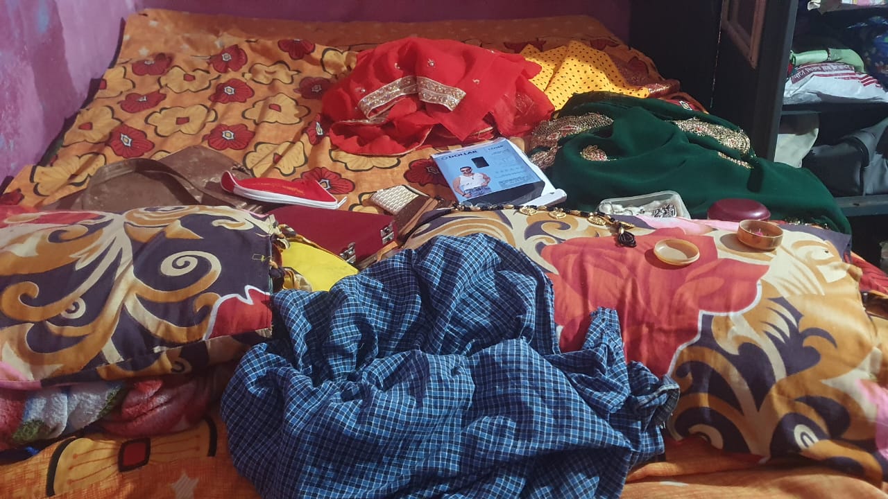 ग्राम बिनैका में दिनदहाड़े चोरी – छोटे बेटे की शादी के लिए रखे लाखों के सोने-चांदी के गहने व नकद रकम पार