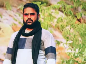 विद्युत तार की चपेट में आने से ठेका श्रमिक की मौत: परिजनों ने कहा ठेकेदार घर में करा रहा था अपना निजी काम