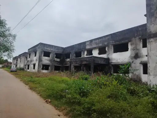 करोड़ों की लागत से बना नर्सिंग ट्रेनिंग सेंटर हुआ खंडहर ,अब होगा उसका रिनोवेशन