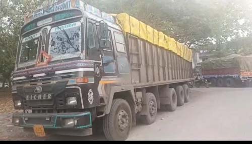 बड़ा खुलासा: जीएसटी अफसरों की लापरवाही से कलेक्ट्रेट परिसर में 34 टन विस्फोटक 24 घंटे तक खड़ा रहा, मचा हड़कंप