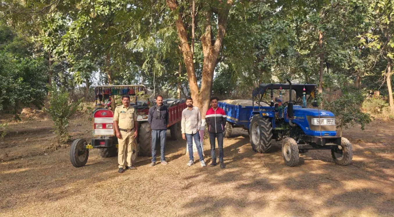 अवैध खनन पर प्रशासन का बड़ा एक्शन, पोकलेन, हाईवा, ट्रेलर और ट्रैक्टर-टीपर जब्त