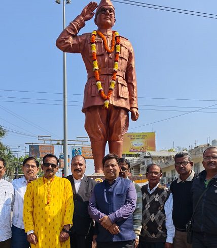 सुभाष चौक में नेताजी सुभाष चंद्र बोस की जयंती श्रद्धा एवं उल्लास के साथ मनाई गई