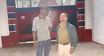 चोरी के कबाड़ खरीदी के मामले में फरार आरोपी बरबट्टी ने कोर्ट में किया सरेंडर