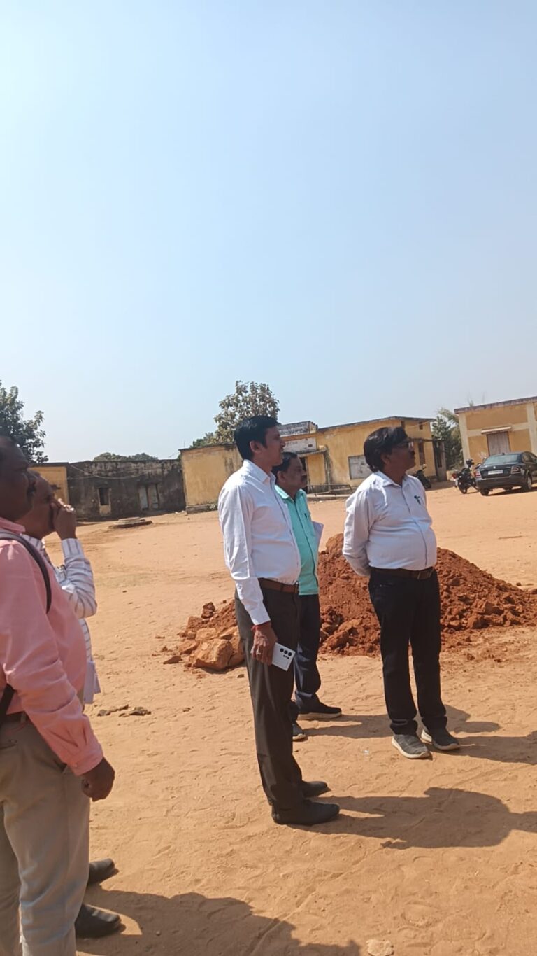 गुणवत्ता को लेकर जिला पंचायत CEO एक्शन मोड़ में , पीएम श्री विद्यालय का निरीक्षण कर ,गुणवत्तापूर्ण अधोसंरचना निर्माण के दिए निर्देश