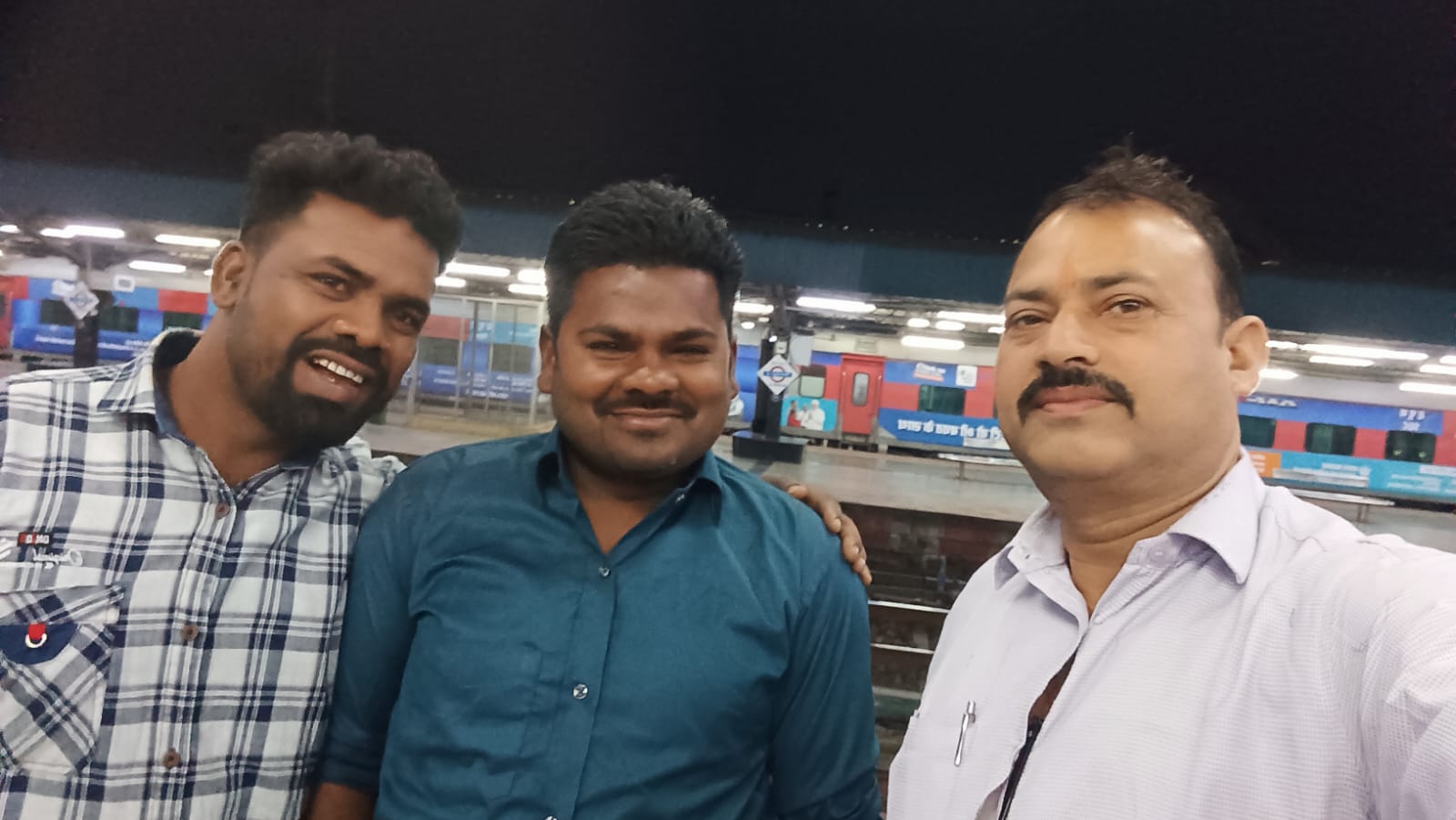 गांव की समृद्धि के लिए सरपंच संजय राज की आस्था यात्रा, चौथी बार माता के दर्शन के रवाना