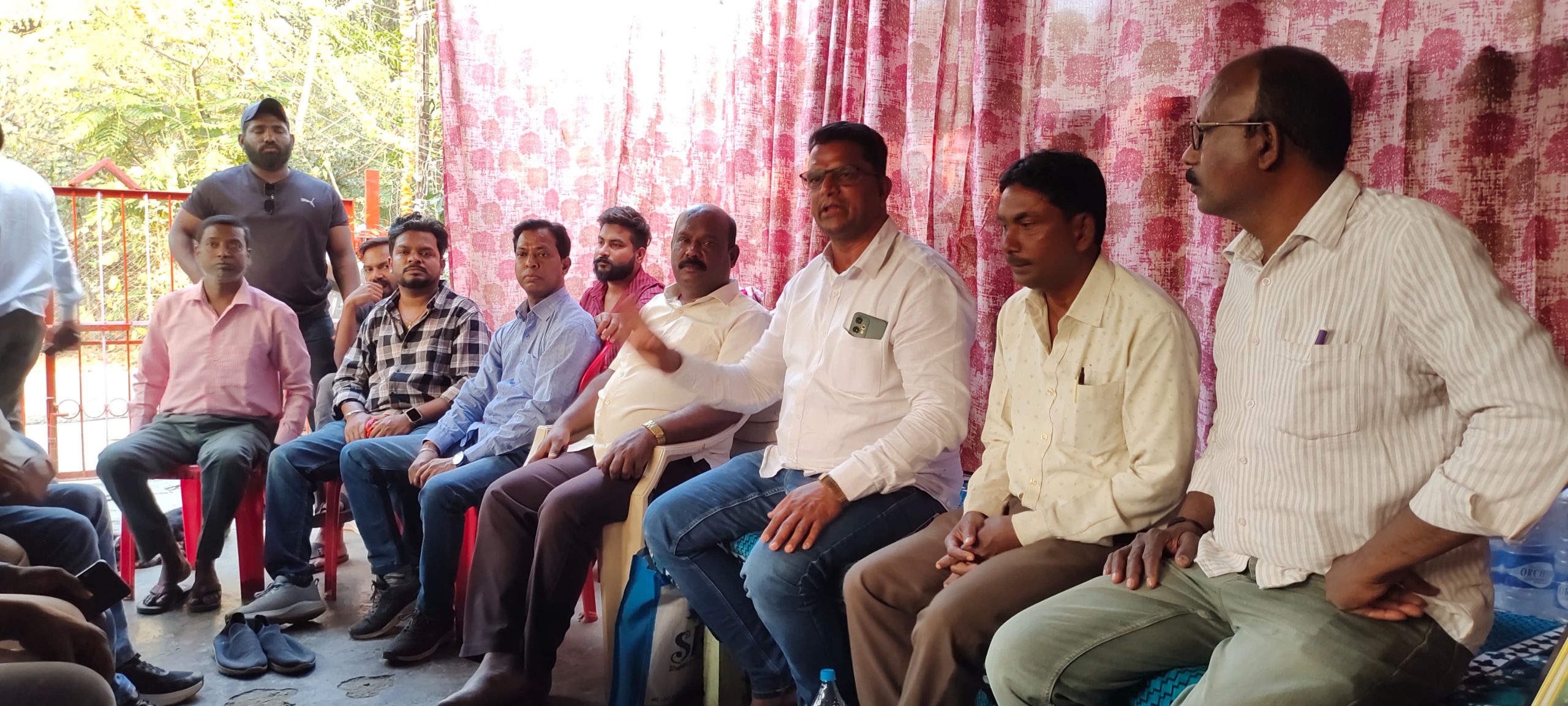 श्री श्री सोलापुरी माता पूजा समिति बंगलायार्ड की बैठक संपन्नमाता पूजा 2026 को ऐतिहासिक बनाने का संकल्प