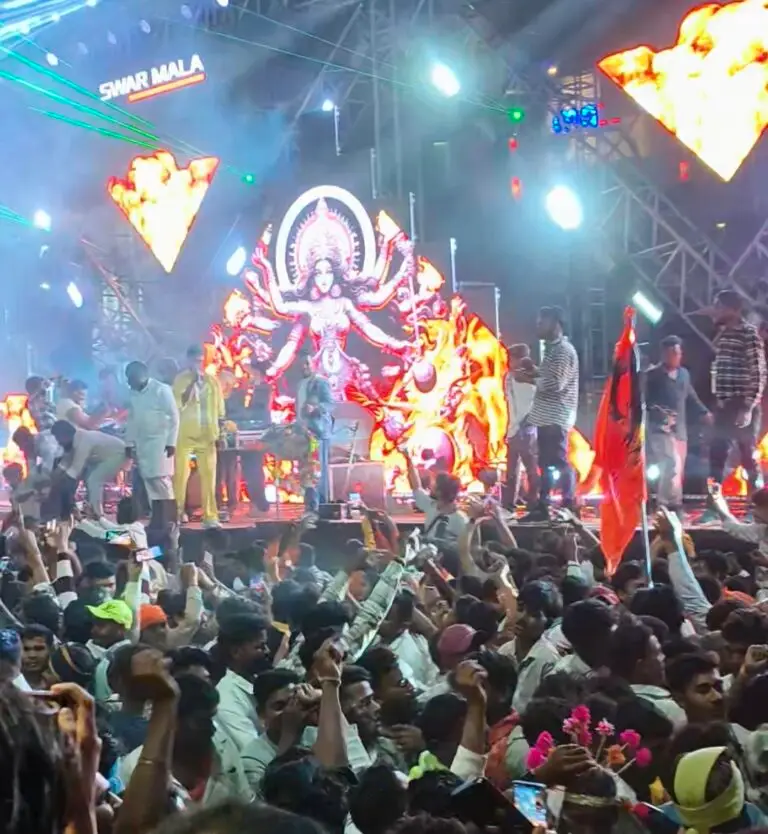 आस्था, और संस्कृति का महाकुंभ बना कोरबा: भगवा लहर में डूबा शहर, भव्य शोभायात्रा ने रचा इतिहास