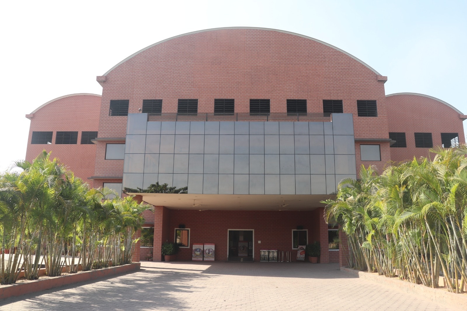 DEO ने ब्रिलिएंट स्कूल कोरबा को नोटिस जारी किया: CBSE मान्यता दस्तावेज 2 दिन में पेश करने का निर्देश दिए; पेरेंट्स ने थी कलेक्टर से शिकायत